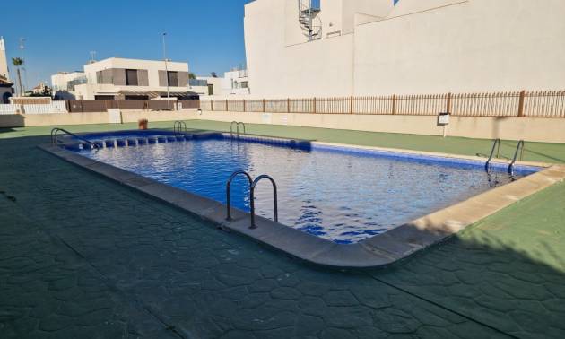 Sale - Apartment - Daya Vieja - Costa Blanca