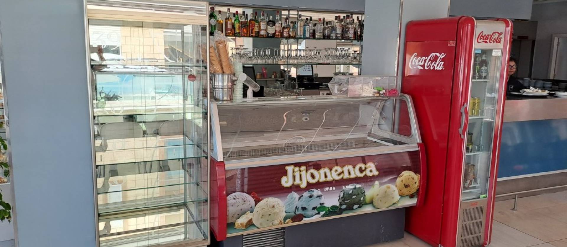 Sale - Commercial - La Mata