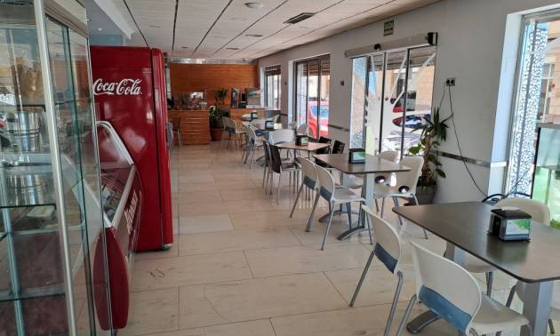Sale - Commercial - La Mata