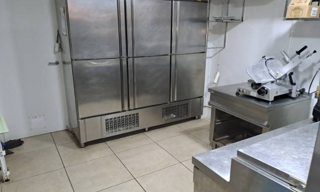 Sale - Commercial - La Mata