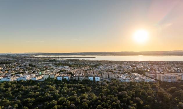 Sale - Apartment flat - Torrevieja - La Siesta