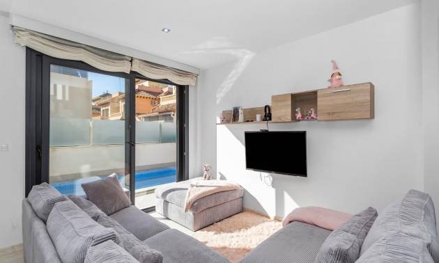 Sale - Villa - Torrevieja - Sector 25