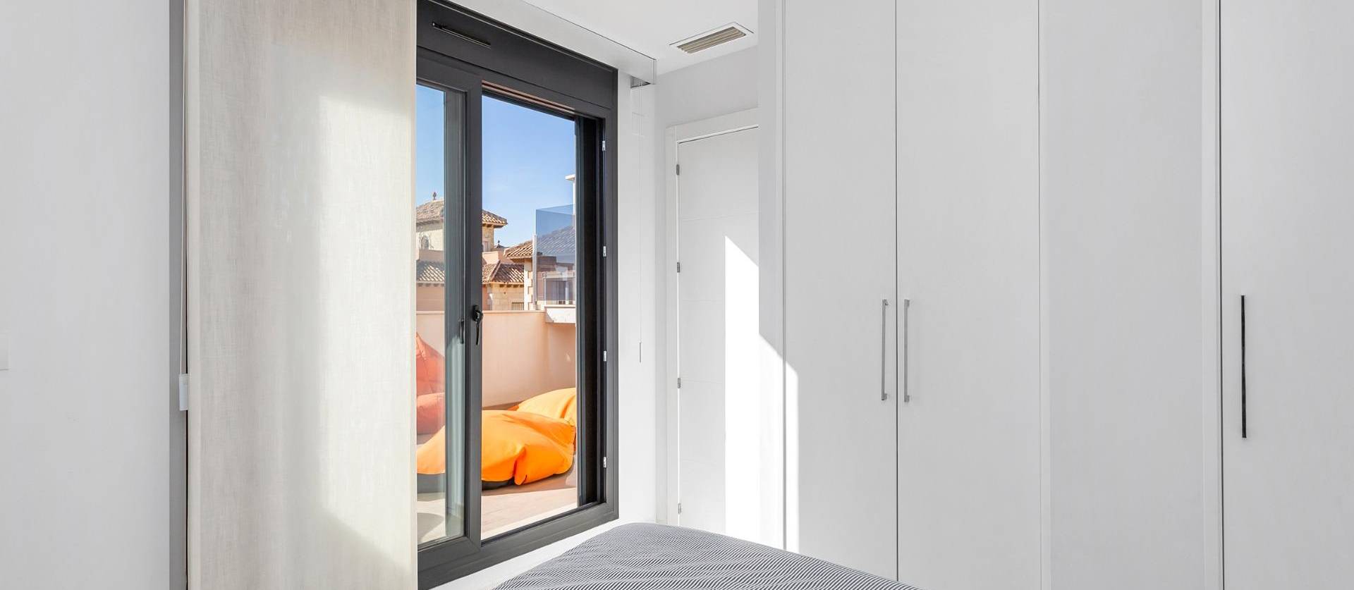 Sale - Villa - Torrevieja - Sector 25