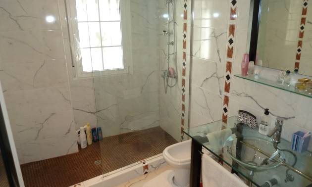 Bestaande woningen - Halfvrijstaand - Rojales