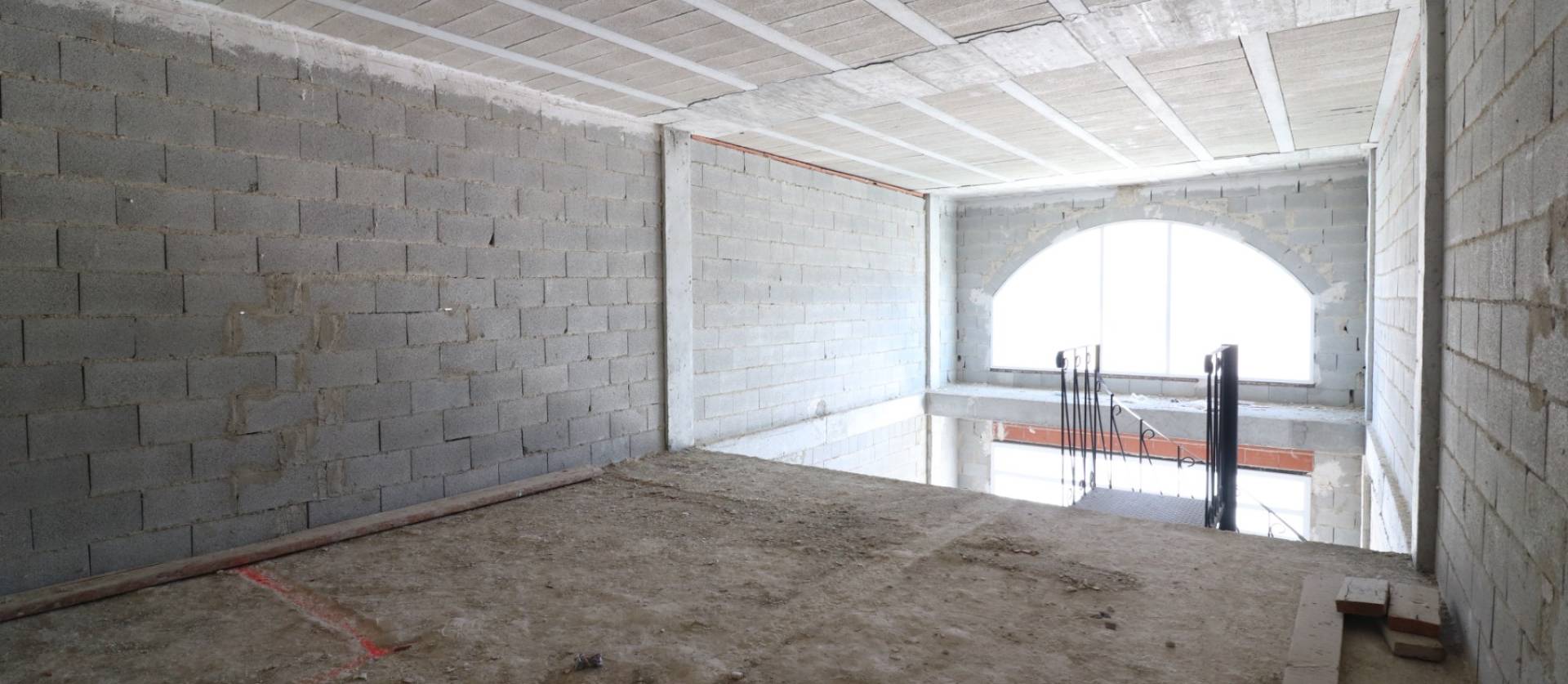 Revente - Commercial - Benimar