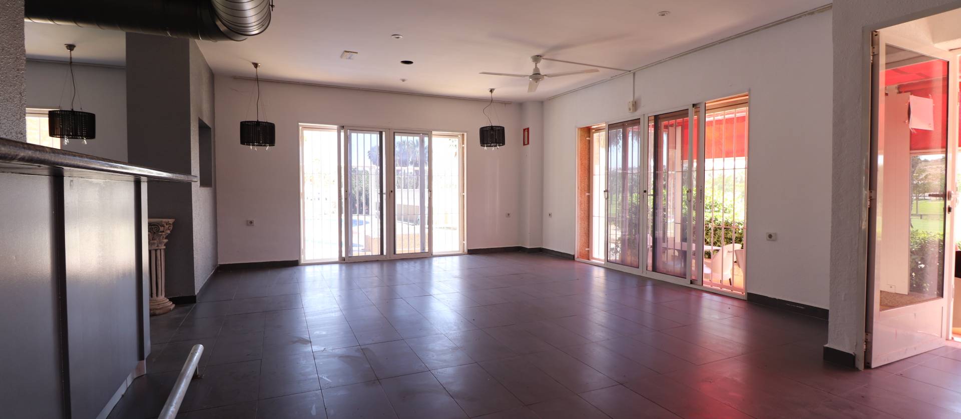 Revente - Commercial - Ciudad Quesada