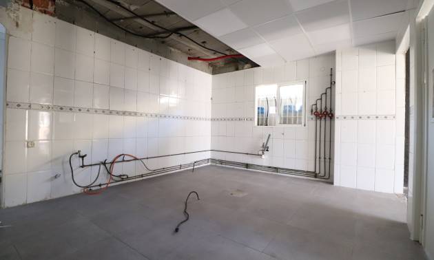 Revente - Commercial - Ciudad Quesada