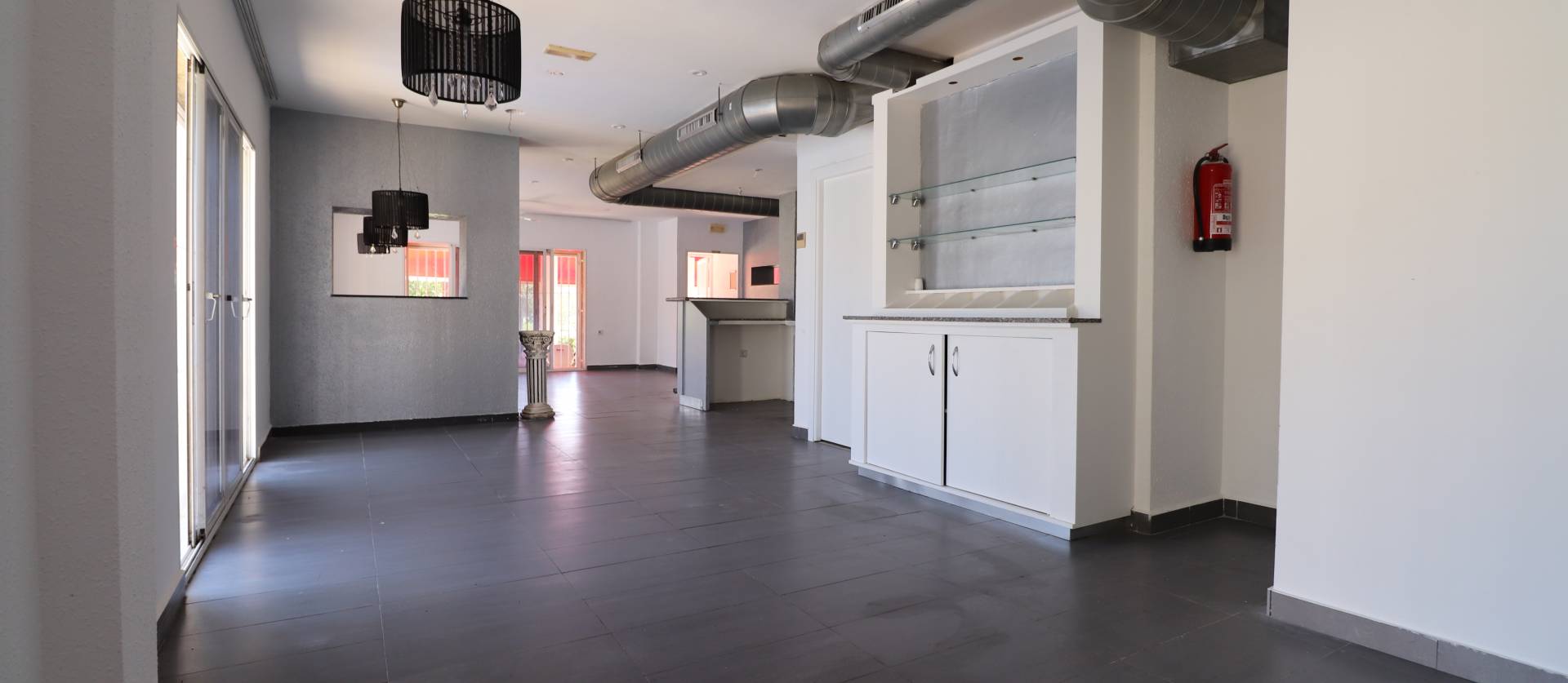 Revente - Commercial - Ciudad Quesada