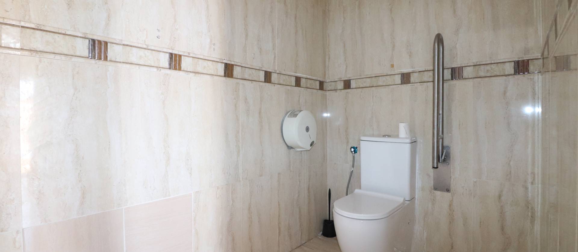 Revente - Commercial - Ciudad Quesada