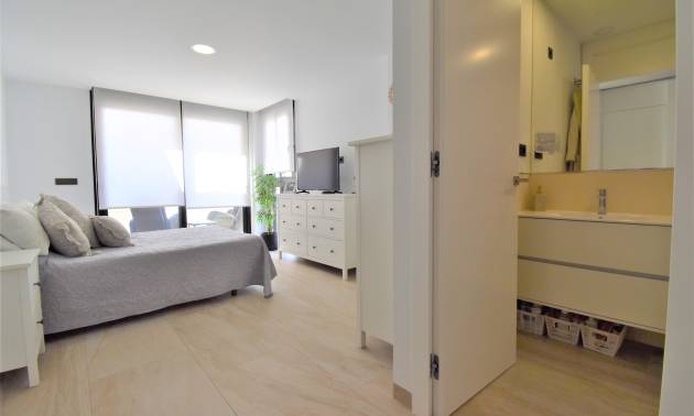 Revente - Villa - Orihuela Costa