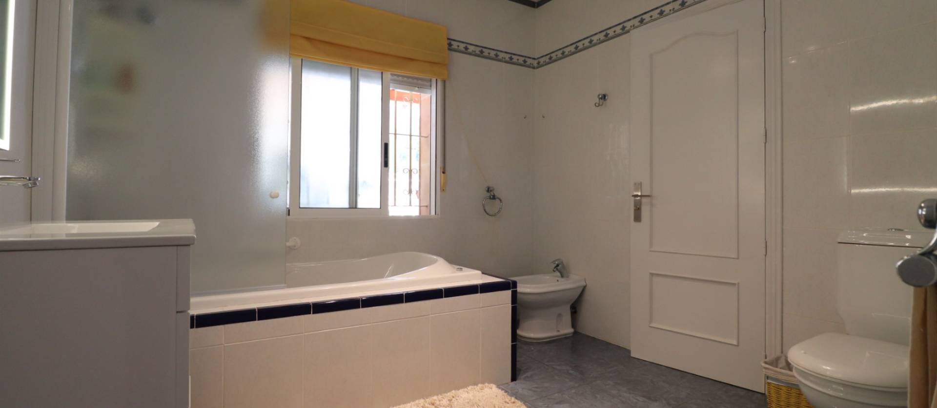 Bestaande woningen - Villa - Algorfa