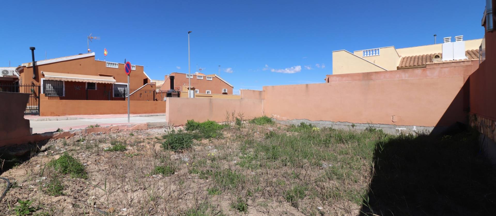 Sale - Land - Daya Nueva