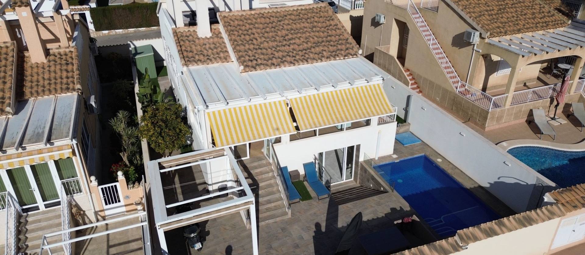 Sale - Villa - Orihuela Costa - Los Altos