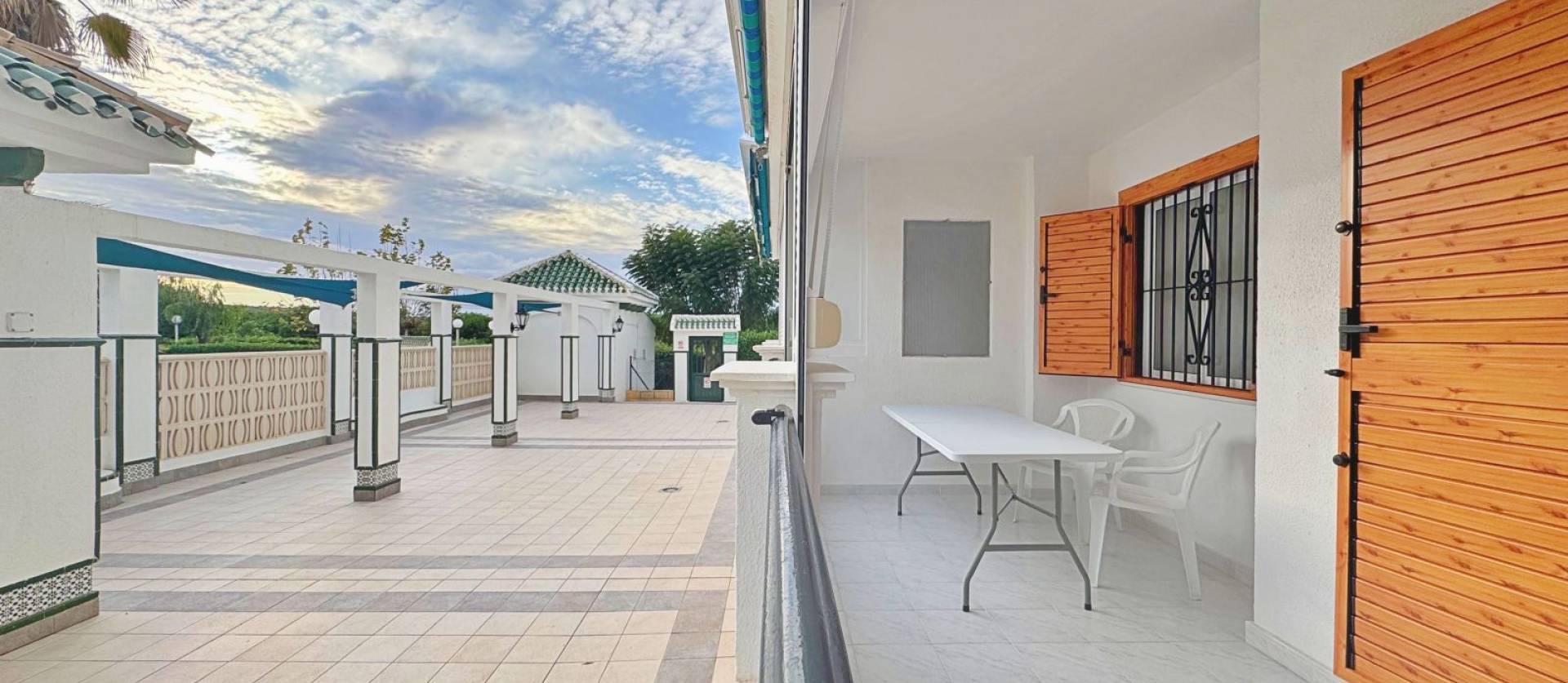 Sale - Apartment - Torrevieja - La Mata