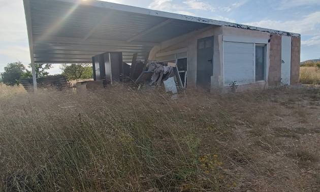 Sale - Country House - Yecla