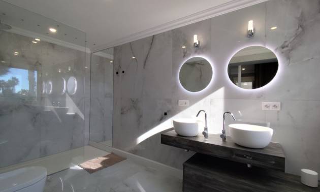 Sale - Villa - El Mudamiento