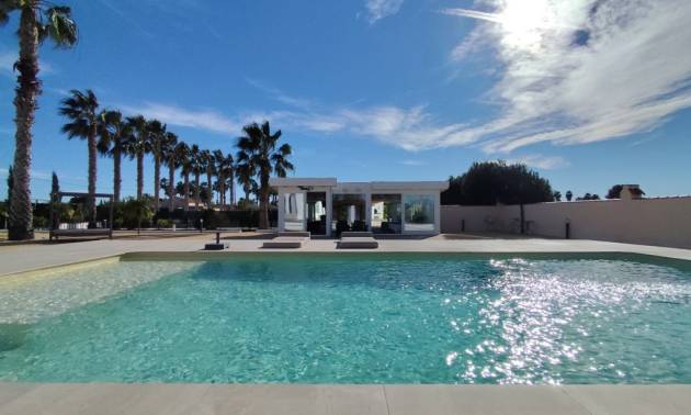 Sale - Villa - El Mudamiento