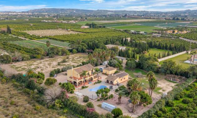 Sale - Villa - Orihuela