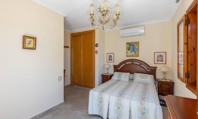Sale - Villa - Torrevieja - Torreblanca