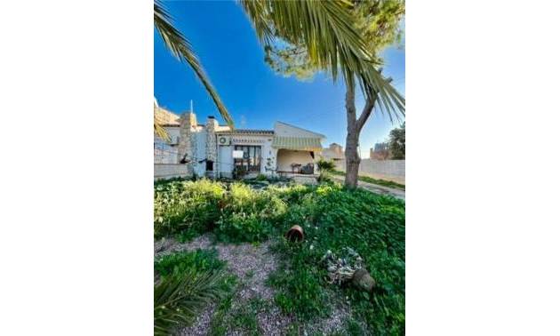 Sale - Villa - Torrevieja - Aguas Nuevas