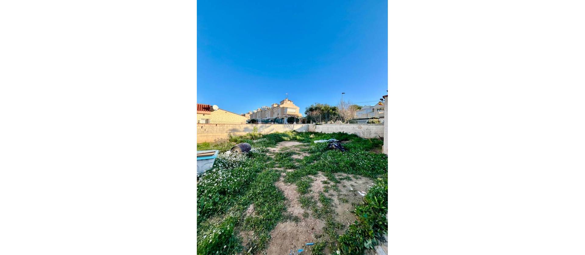 Sale - Villa - Torrevieja - Aguas Nuevas