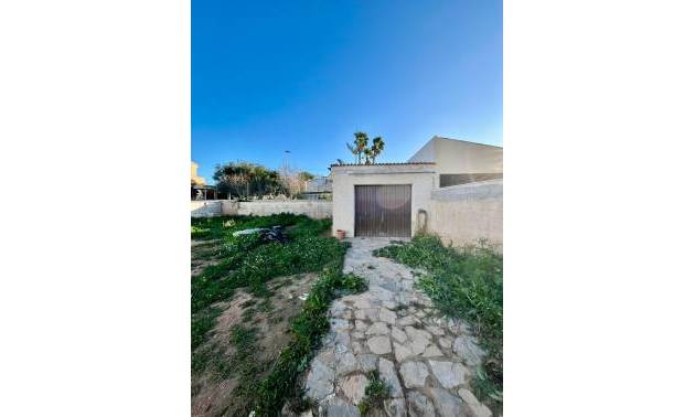 Sale - Villa - Torrevieja - Aguas Nuevas