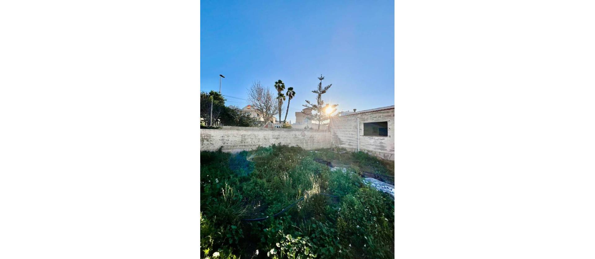 Sale - Villa - Torrevieja - Aguas Nuevas