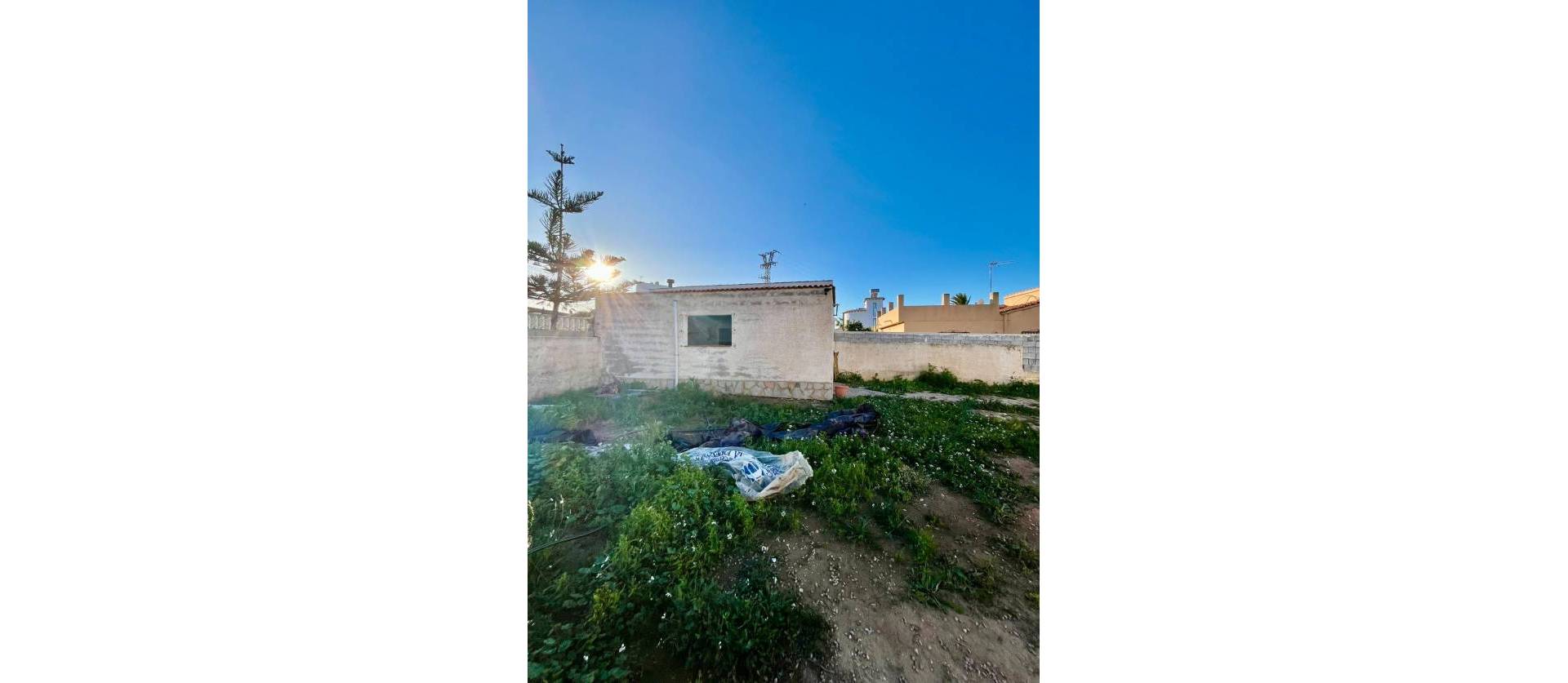 Sale - Villa - Torrevieja - Aguas Nuevas