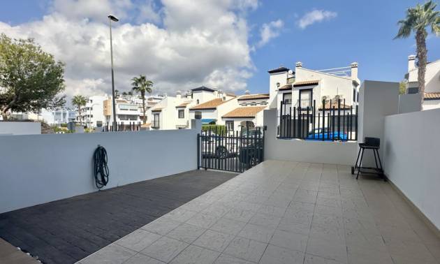 Sale - Apartment - Orihuela Costa - Villamartín
