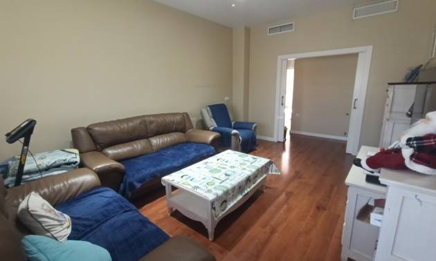 Sale - Townhouse - Roldan