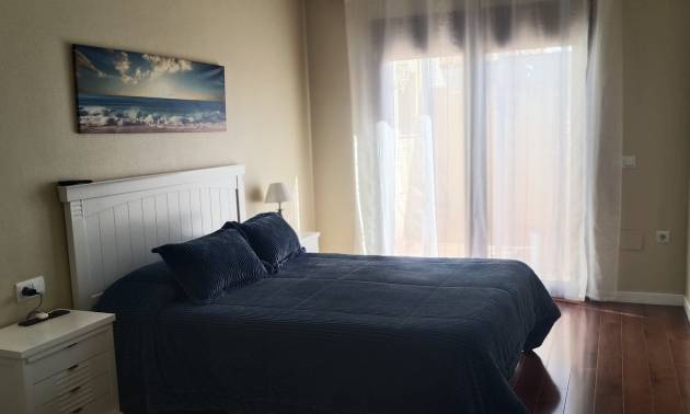 Sale - Townhouse - Roldan