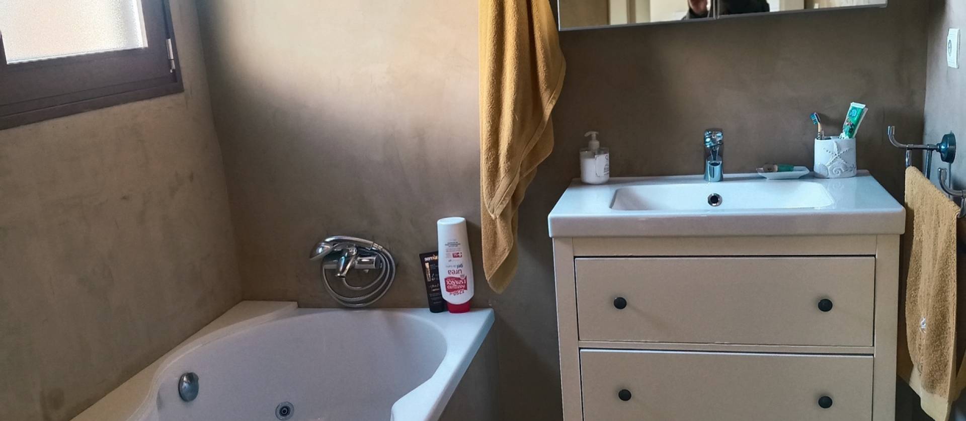 Sale - Townhouse - Roldan