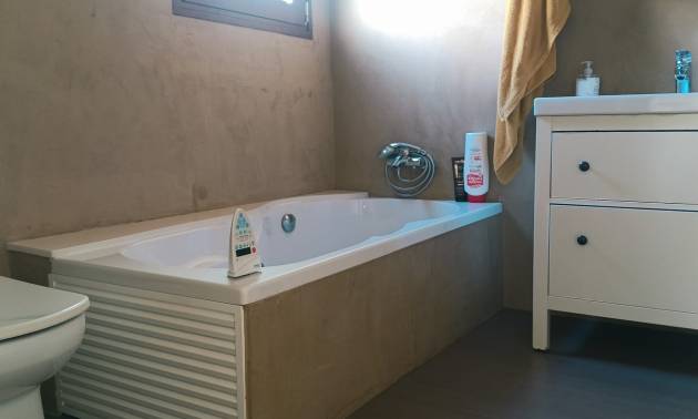 Sale - Townhouse - Roldan