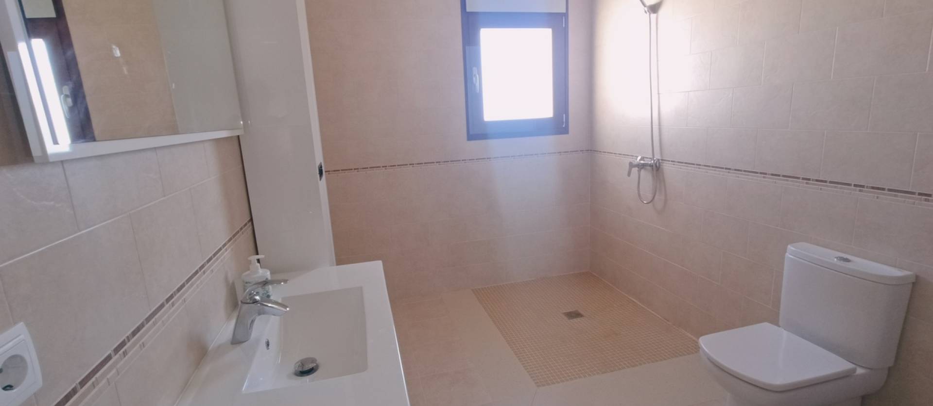 Sale - Townhouse - Roldan