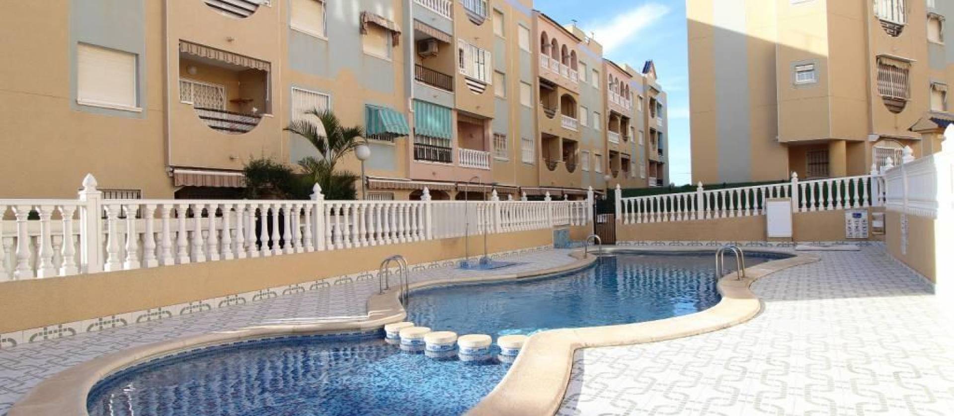 Sale - Ground Floor - Torrevieja - La Mata pueblo