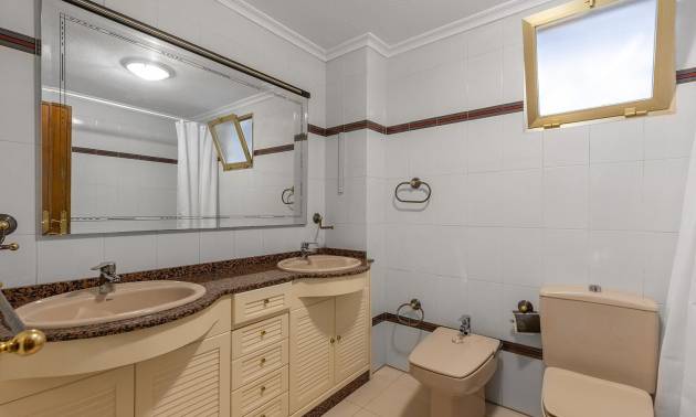 Bestaande woningen - Appartment - Torrevieja - Paseo maritimo