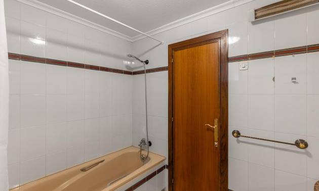 Bestaande woningen - Appartment - Torrevieja - Paseo maritimo