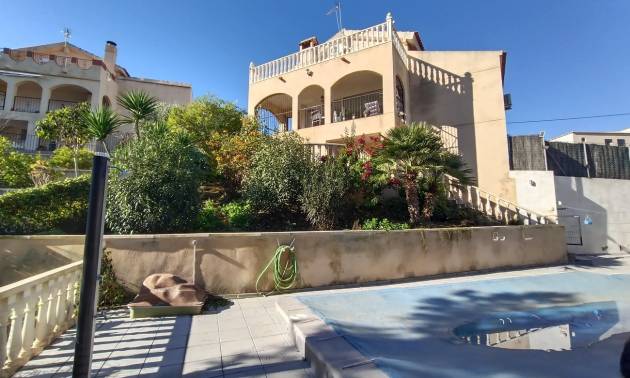 Sale - Villa - Canadas de San Pedro