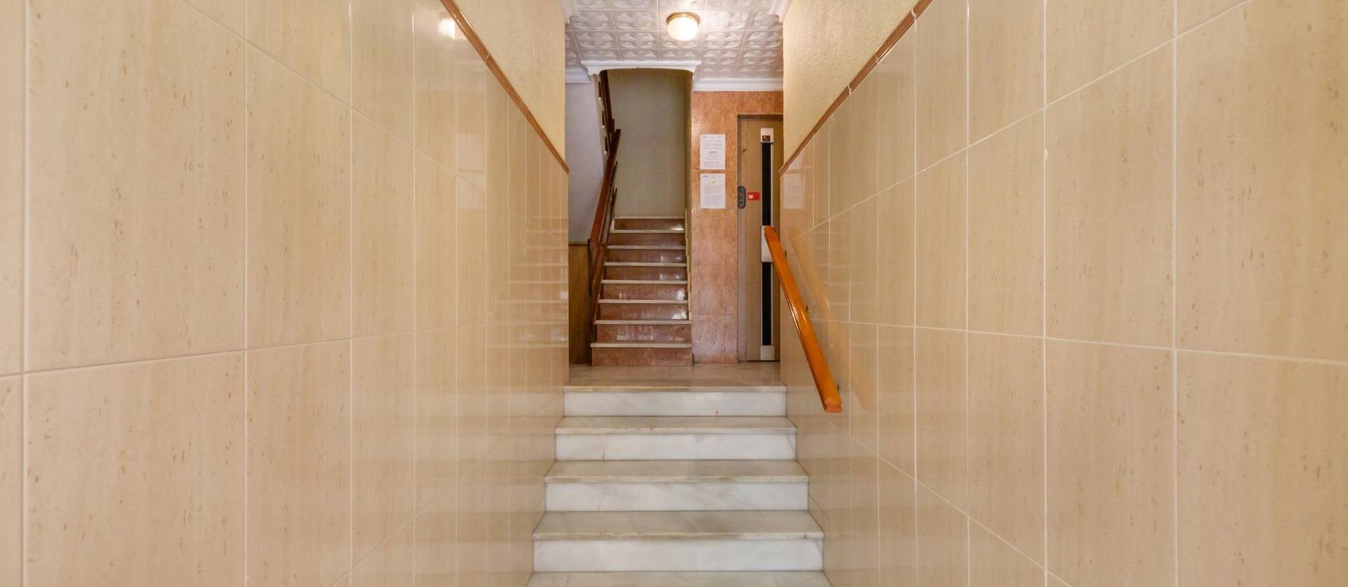 Sale - Apartment - Torrevieja - Centro - Muelle Pesquero