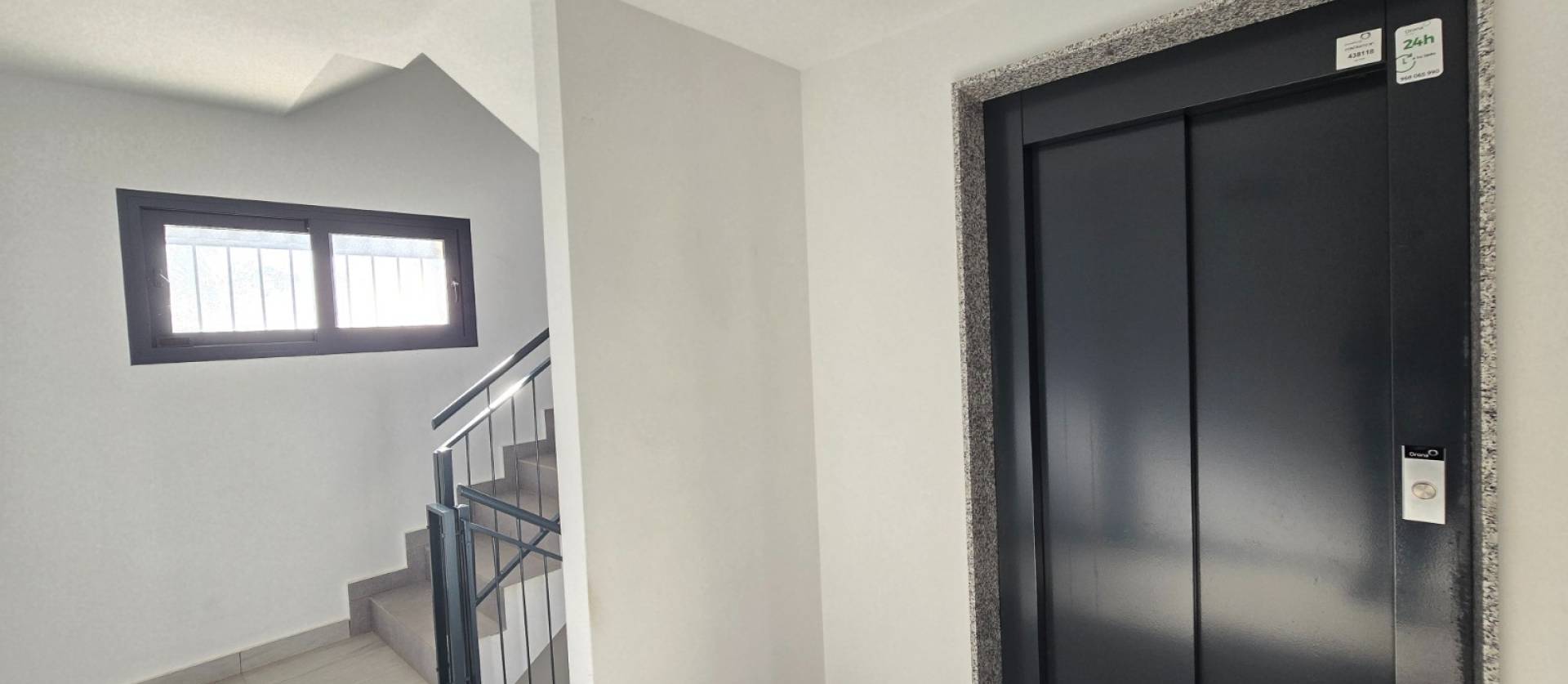 Sale - Apartment / Flat * - Orihuela Costa - Villamartín *