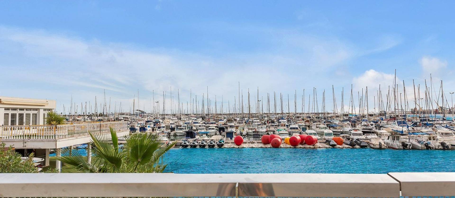 Sale - Apartment - Torrevieja - Paseo maritimo