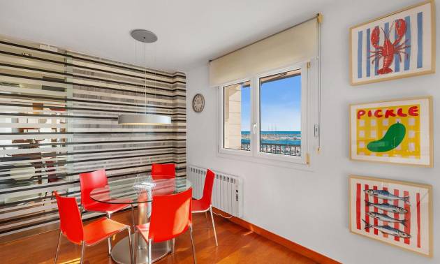 Sale - Apartment - Torrevieja - Paseo maritimo