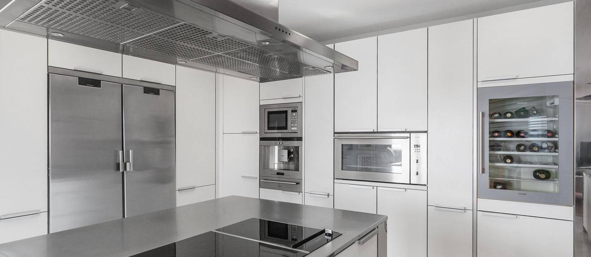 Sale - Apartment - Torrevieja - Paseo maritimo