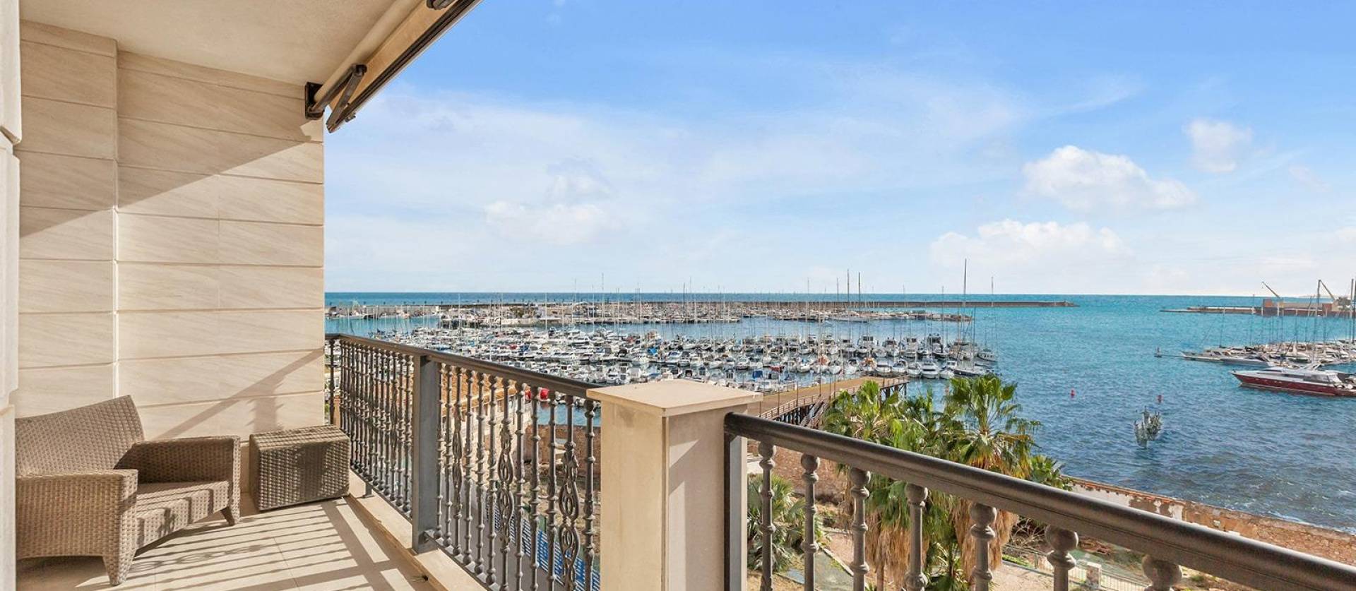 Sale - Apartment - Torrevieja - Paseo maritimo