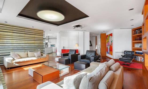 Sale - Apartment - Torrevieja - Paseo maritimo