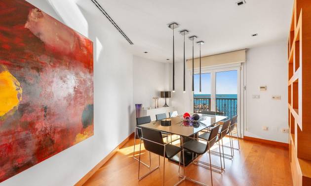 Sale - Apartment - Torrevieja - Paseo maritimo