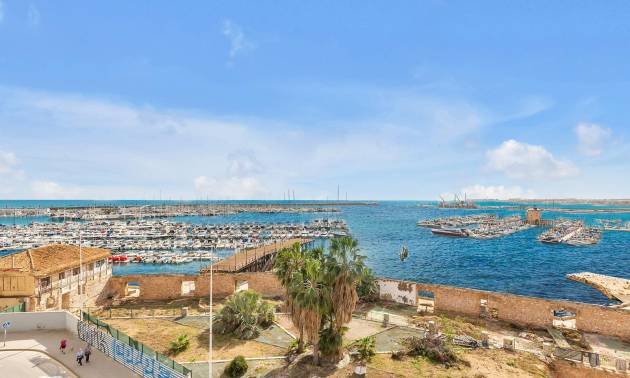 Sale - Apartment - Torrevieja - Paseo maritimo