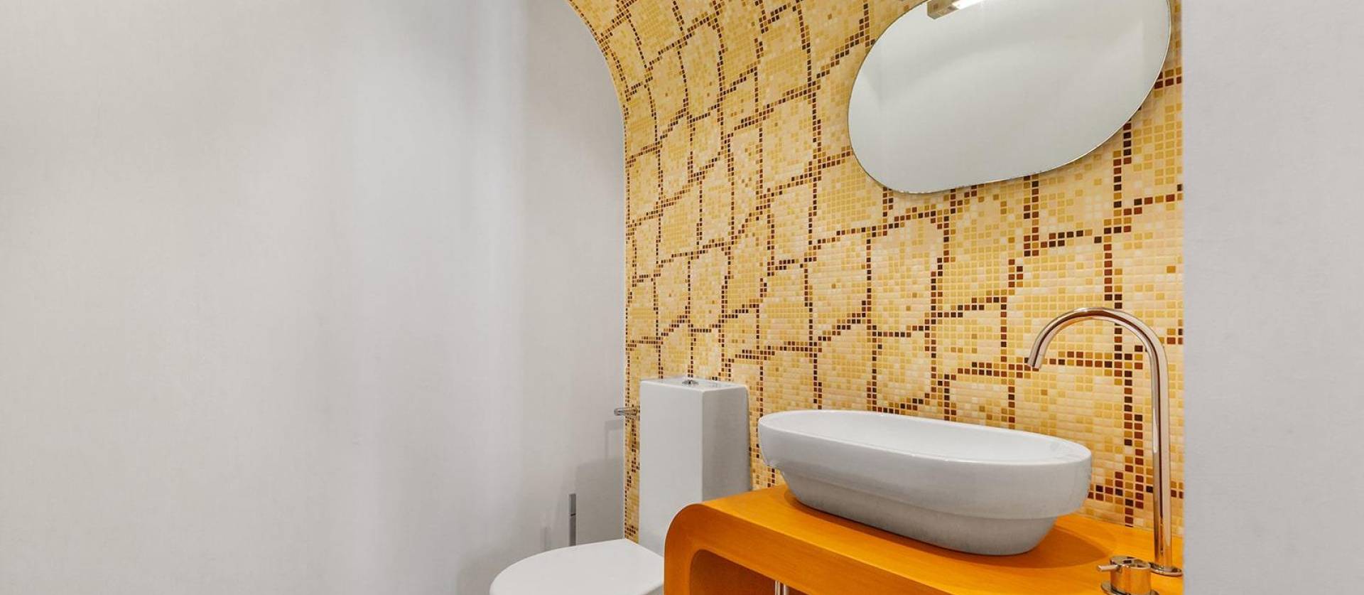 Sale - Apartment - Torrevieja - Paseo maritimo