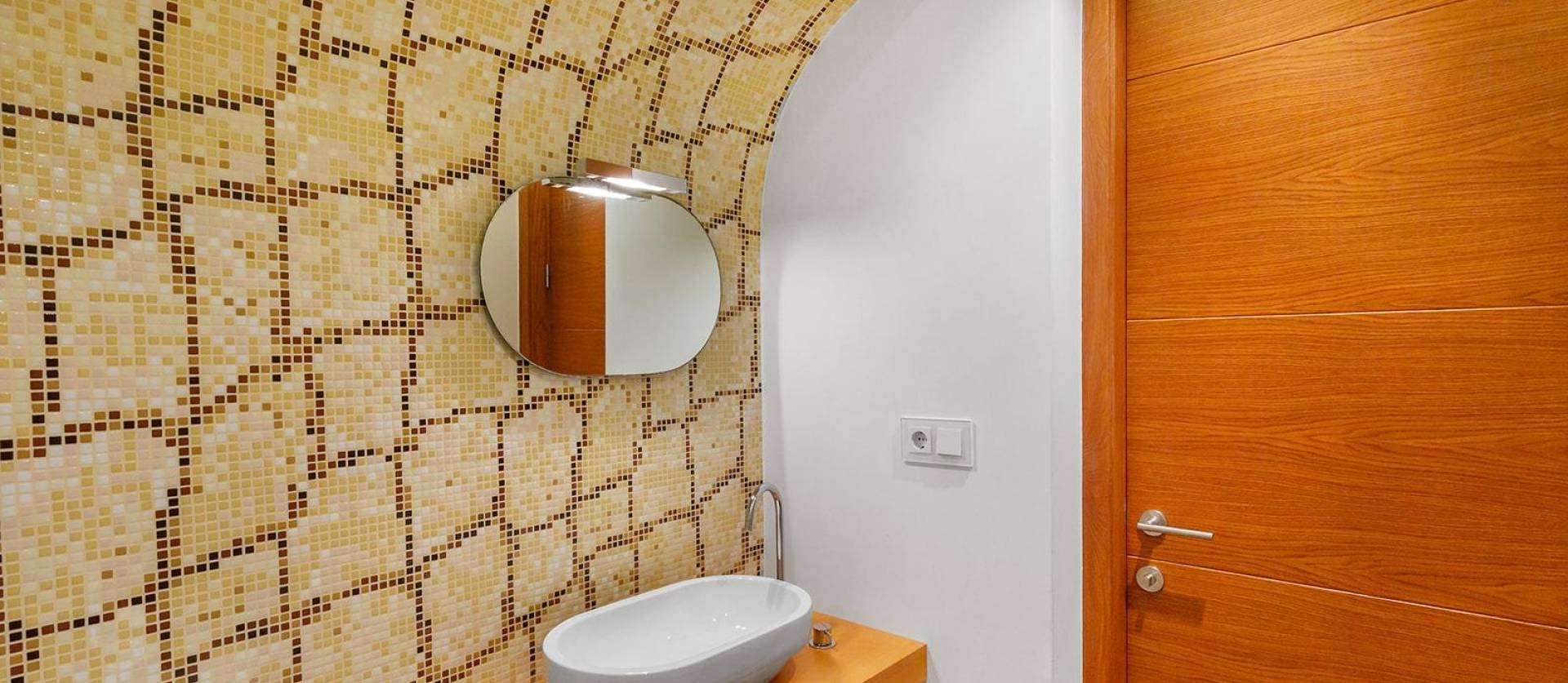 Sale - Apartment - Torrevieja - Paseo maritimo