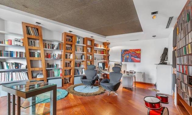 Sale - Apartment - Torrevieja - Paseo maritimo